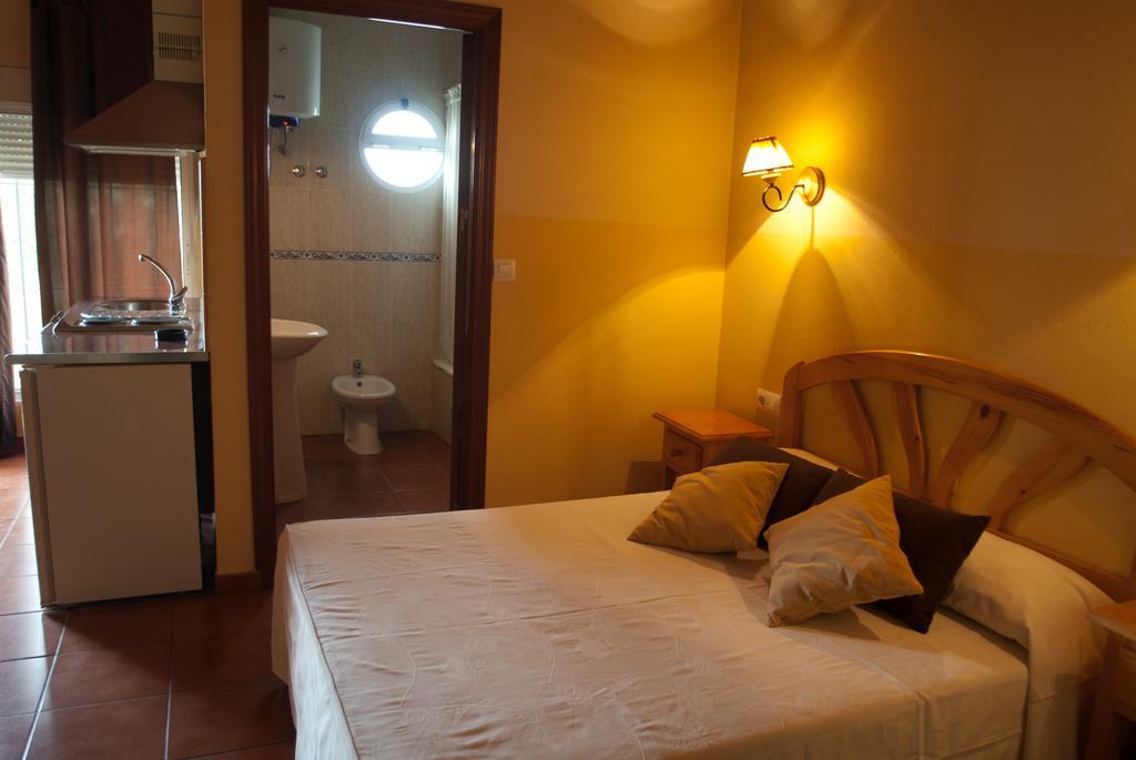 Aparthotel Las Palomas La Puebla de los Infantes Εξωτερικό φωτογραφία